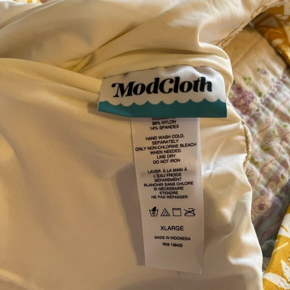 Modcloth Woman's Yellow The Haley One-Piece Retro Swimsuit Sz XL - Picture 7 of 11